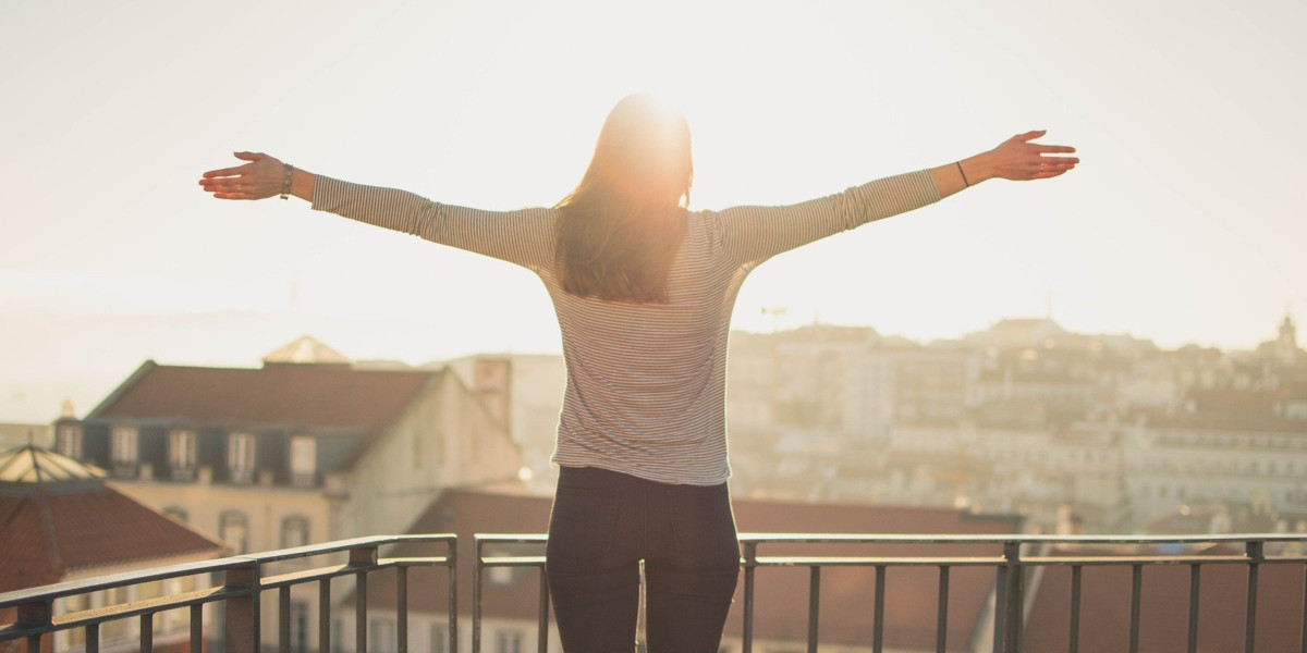 Zonlicht heeft verschillende positieve effecten op lichaam en geest die ondersteuning bieden bij het herstel van kanker en de bescherming van jouw immuniteit.